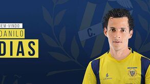 Danilo Dias reforça meio campo