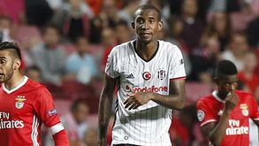 Benfica não confirma envio do certificado internacional de Talisca