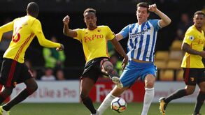 Watford empata na estreia de Carrillo