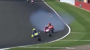 O momento em que Marc Márquez 'entrega' a liderança do MotoGP