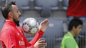 Vieira recusa vender Mitroglou abaixo dos 25 milhões