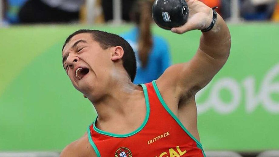 Mundiais juniores IPC: Miguel Monteiro campeão no peso