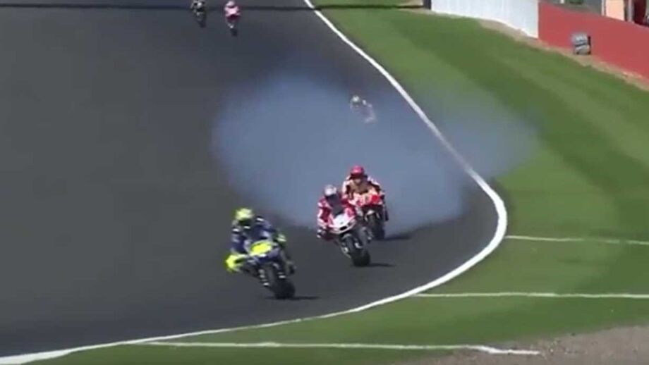 Motor obriga espanhol a abandonar corrida de Silverstone