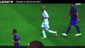 Zidane voltou a ver a cabeçada que deu a Materazzi e não evitou comentários