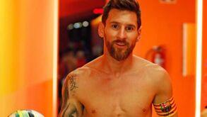 A curiosa nova tatuagem de Messi que o Barcelona revelou ao mundo