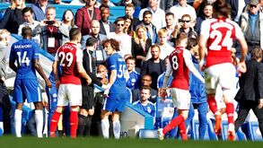 David Luiz continuou a levar tudo à frente e... acabou expulso