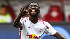 Naby Keita suspenso por três jogos