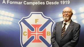 Sócio nº 1 orgulhoso nos 98 anos do clube