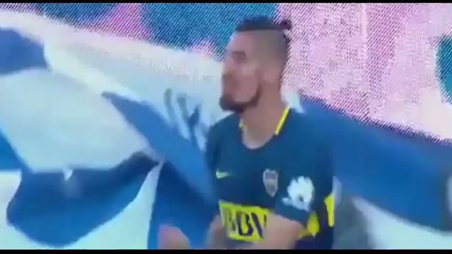 Benfiquista Júnior Benítez já resolve clássicos... na Argentina