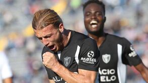 Famalicão-Ac. Viseu, 0-1: Visitantes mantêm liderança