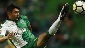 Alan Ruiz pede para sair