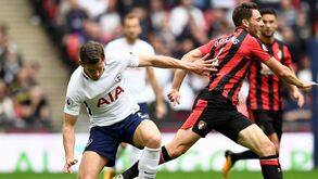 Tottenham vence e aproxima-se do Man. United