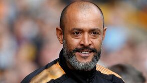 Diogo Jota marca e Wolves de Nuno lideram o Championship