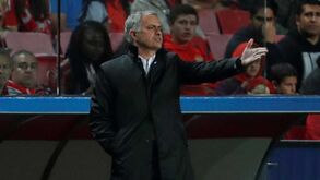 Mourinho e a polémica com Conte: «Não percebo por que é que ele se dirige a mim»