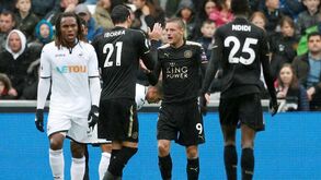 Swansea derrotado com Renato em campo