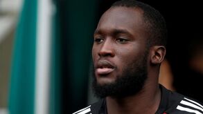 «A mãe de Lukaku tinha de levar a certidão de nascimento para os jogos»