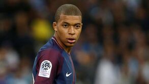 'Golden Boy': Mbappé sucede a Renato Sanches com recorde de votos