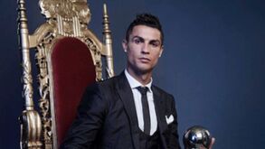 O trono do 'rei' Cristiano Ronaldo e a legenda elucidativa