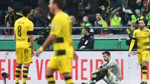 Dortmund perde e transforma Bayern-Leipzig numa luta pela liderança