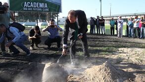 Vila-condenses lançam primeira pedra da futura academia