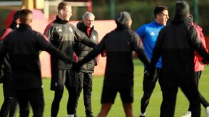 Mourinho: «Jogadores sentiram que foi fácil ganhar aos outros mas não ao Benfica»