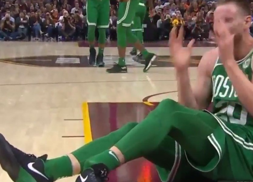 A arrepiante lesão de Gordon Hayward no primeiro jogo pelos Celtics - Vídeo  Dailymotion