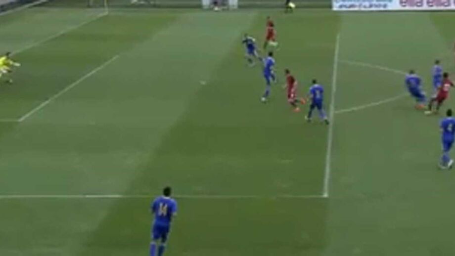 Sub-21 em vantagem aos 10 minutos