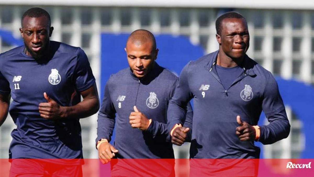 Brahimi e Marega candidatos a melhor jogador africano do ano - Renascença