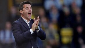 Everton anula dois golos de desvantagem e bate equipa de Marco Silva