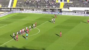 Cabeceamento fulgurante de Xandão abriu ativo no V. Guimarães-Oliveirense