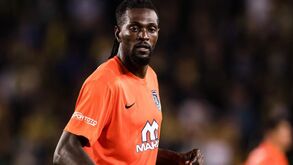 Adebayor revela que pensou matar-se porque todos na família lhe pediam dinheiro