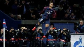 Neymar e Cavani mais perto de... CR7