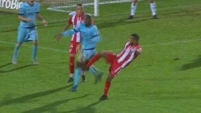 Dragões pediram penálti sobre Danilo nos descontos