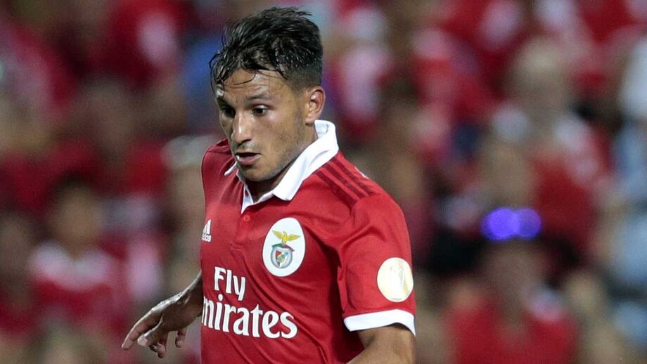 João Carvalho está em 'stand by' Benfica Jornal Record