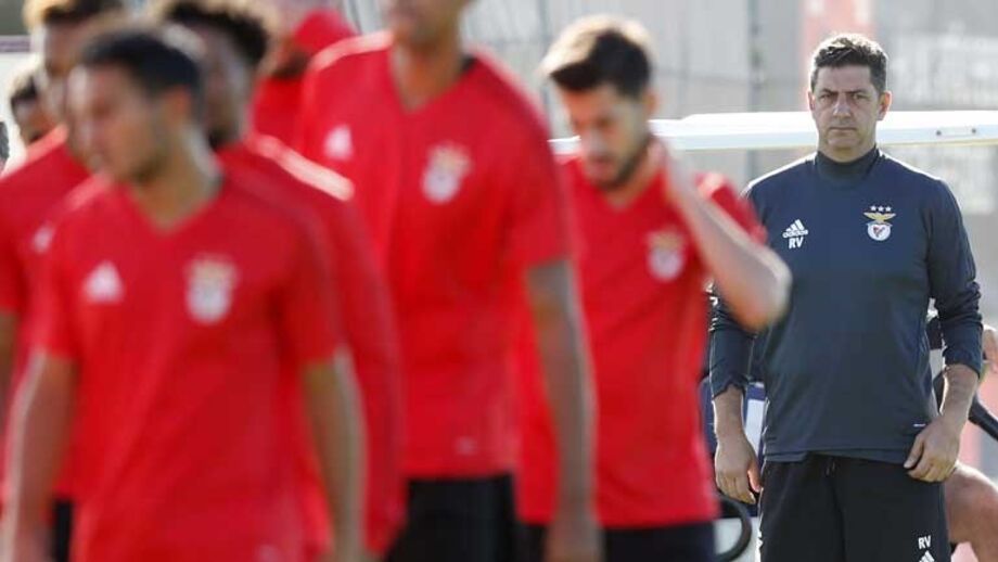 Lesões e recaídas deixam Rui Vitória descontente
