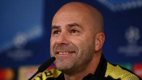 Peter Bosz: «Aubameyang é um jogador péssimo»