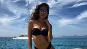 A médica que 'dá cabo da saúde' a craque do Milan