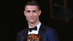 Ronaldo vence quinta Bola de Ouro
