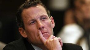 Lance Armstrong diz que imagem de Chris Froome está manchada para sempre