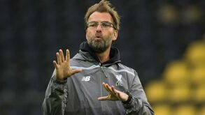 Jürgen Klopp: «Adeptos do Liverpool devem esquecer valor pago por Virgil van Dijk»