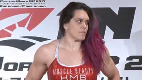 Brasileira falha peso por... 13 quilos!