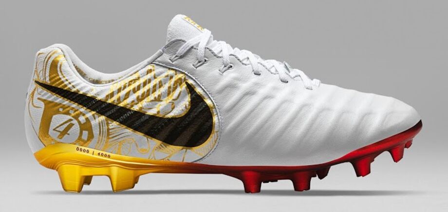 sergio ramos football boots