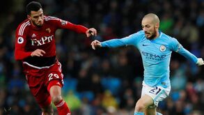 David Silva põe ponto final à especulação sobre ausência dos relvados