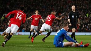 Grande golo de Valencia adiantou o Man. United contra o Stoke