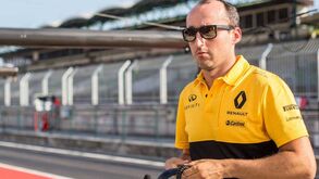 Kubica: sete anos depois de quase perder a mão, polaco está de volta à F1