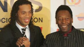 Ronaldinho anuncia o fim da carreira