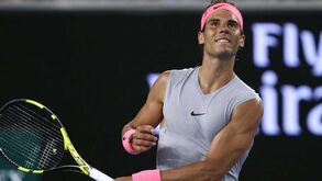 Nadal em frente sem problemas, Ostapenko eliminada