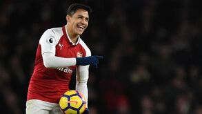 Números do contrato de Alexis Sánchez com o United são absolutamente 'pornográficos'