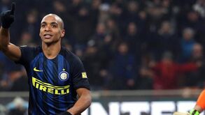 João Mário quer sair... mas não para onde o Inter Milão o quer mandar