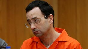 Nassar condenado a uma terceira pena de 40 a 125 anos de prisão por agressão sexual